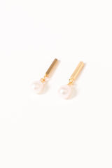 Calista Earrings - Gold/Pearl